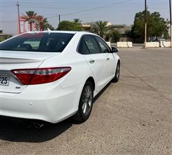 تۆیۆتا کامری